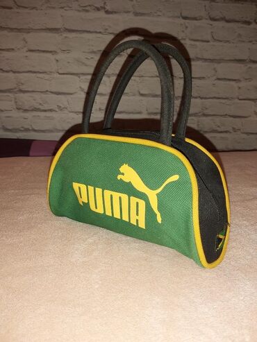 Sport i hobi: Prodajem Puma torbicu dimenzije:20*13cm.Bez ostecenja