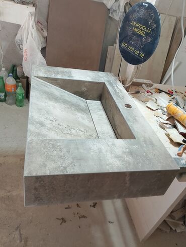 Çanaqlar, tülpanlar: Mərmər görünümlü monolit lavabolu banyo tezgahı - Material — 29