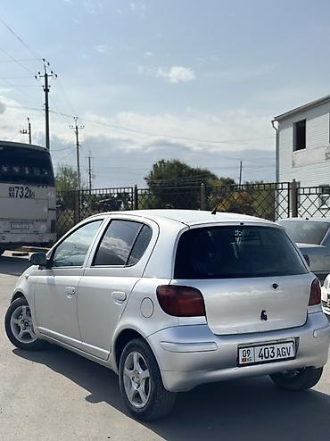 Транспорт: Toyota Vitz: 2003 г., 1 л, Робот, Бензин, Хэтчбэк — 3