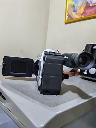 iphone 15 pro irsad: Video kamera.
bilmirəm işləyir ya yox. Toku falan yoxdur — 2
