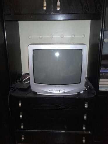Televizori: SAMSUNG kolor televizor model TV C2 20 F12, dijagonala ekrana 52 cm