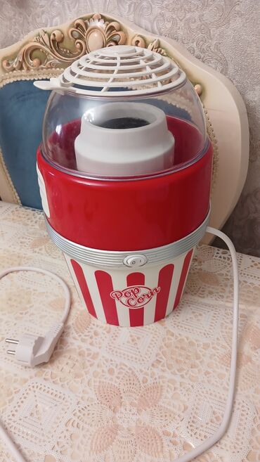 Soyuducular: Ariete markası Popcorn partytime aparatı🍿
Ünvan: Sumqayıt 8mk