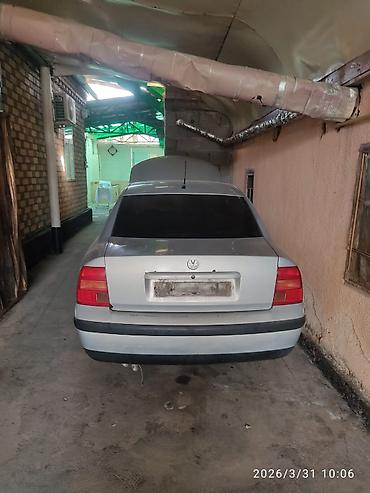 Volkswagen: Volkswagen Passat: 2002 г., Седан — 2