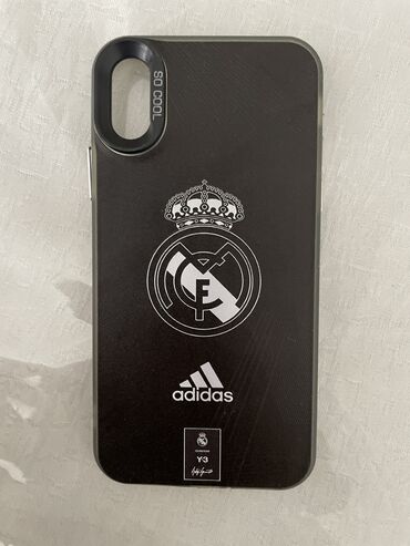 телефоны кнопачные: Продаю чехол Real Madrid для iPhone XS. 	•	Оригинальный дизайн с