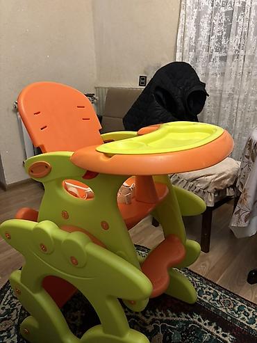 deri plas: Uşaq üçün çoxfunksiyalı yemək və oyun stolu-stulu - Parlaq — 1