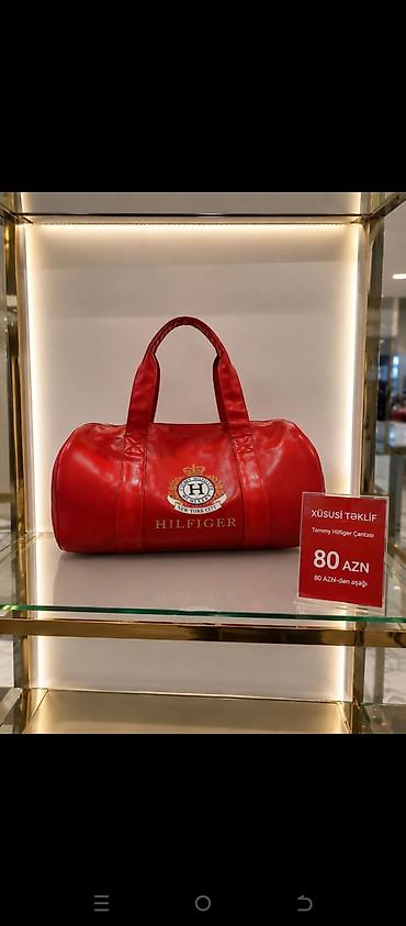 Çantalar: ENDİRİM EDİLDİ
Tommy Hilfiger çantası — 1