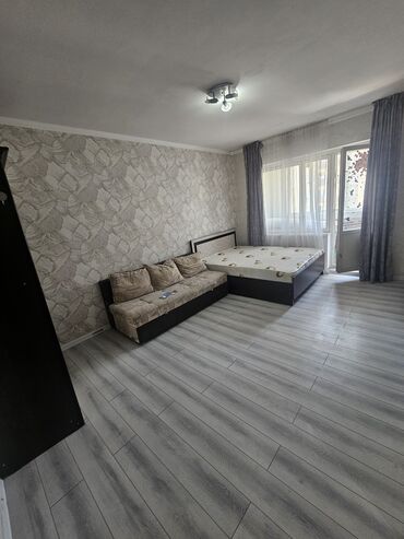 срочно продаю дом кок жар: 1 бөлмө, 34 кв. м, 105-серия, 7 кабат, Косметикалык ремонт