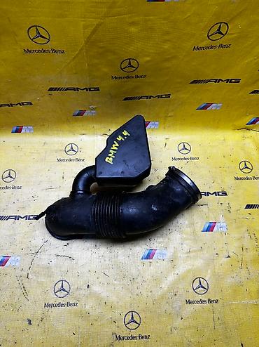 Другие детали для мотора: Расходомер воздуха BMW x5 объем 4.4 Датчик расходомера, воздушная — 9