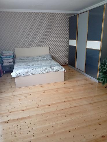 Günlük kirayə evlər: 100 kv. m, 3 otaqlı — 12