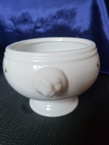 Činije: Cinije vece univerzalne,nove,vintaz pun porcelan. Cinija komada 2 u — 8