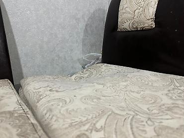 Кухонные мягкие уголки: Продается диван 
диван сатылат самовывоз — 3