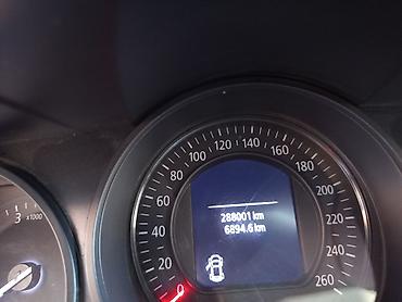 hongqi e: GAC Trumpchi GA6, белый седан бизнес-класса. Основные особенности: - — 10