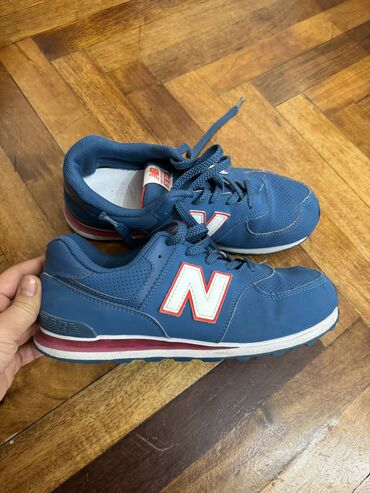 Кроссовки и спортивная обувь: Оригинал New Balance - 39 размер