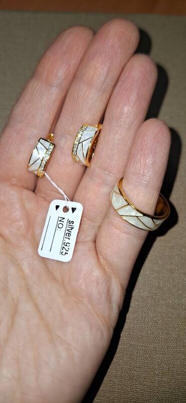 Zərgərlik dəstləri: Sarı qızıl — 10