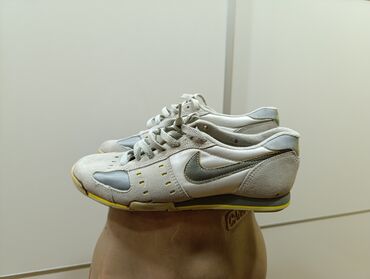 tijen patike: Nike, 40