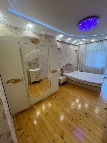 led isiqlar ev ucun: Б/у, Двуспальная кровать, Без подьемного механизма, С матрасом, Без выдвижных ящиков, Азербайджан
