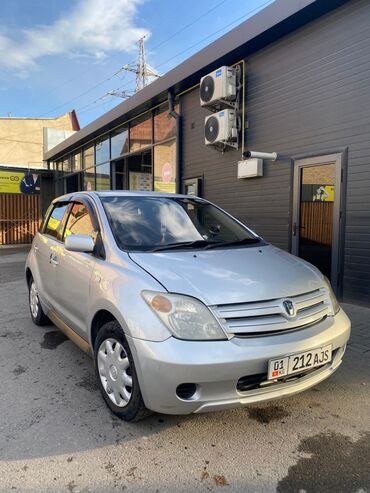 тайота 330: Toyota ist: 2004 г., 1.3 л, Автомат, Бензин, Хэтчбэк