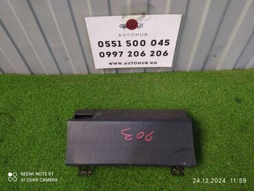 Решетки радиатора: Бардачок Mercedes-Benz C-CLASS W 201 1989 (б/у)