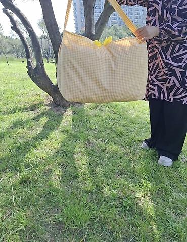 heyet stolari: Piknik dəsti – sarı-bəyaz xırda dama naxışlı Tərkib: - Geniş piknik — 3