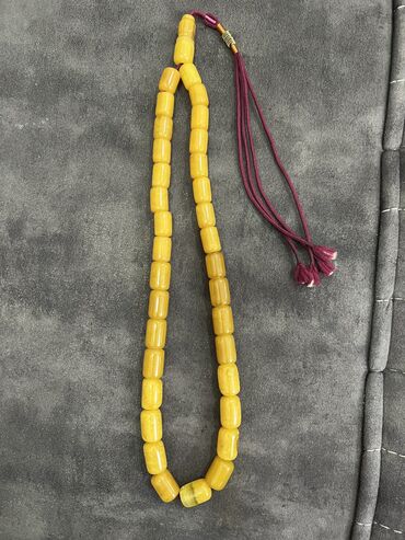 Təsbehlər: Salam çox qədimi 33 dənəli Şirə yağbal kehreba satiram basi cixan — 1