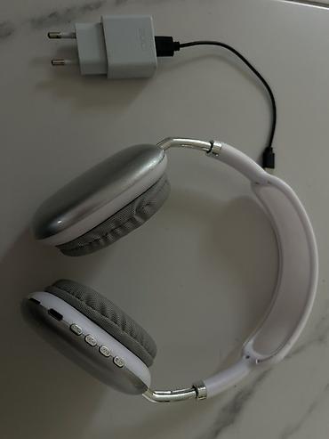 samsung galaxy 32: Беспроводные накладные наушники (серебристо-белые) - Подключение — 2