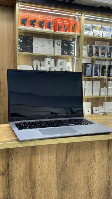 ноутбуки asus: İşlənmiş ASUS Vivobook, 15.6 ", AMD Ryzen 5, 512 GB, Pulsuz çatdırılma, Ünvandan götürmə