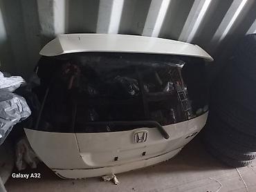 Задний спойлер Honda 2006 г., Б/у, Оригинал at lalafo.kg Задний спойлер Honda 2006 г., Б/у, Оригинал