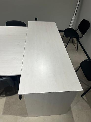 ofis əşyaları: İşlənmiş, Konfrans zalı üçün, Dördbucaq masa — 1