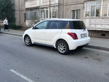 тайота хежбек: Toyota ist: 2003 г., 1.3 л, Автоматические, Бензин, Хэтчбэк