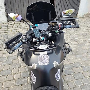 cfmoto 250sr: 650 sm3, 2022 il, 8000 km — 3