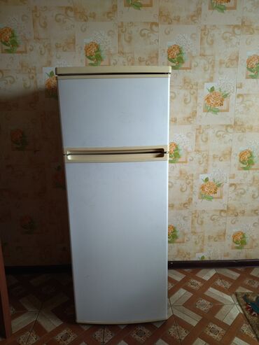 а его холодильник: Холодильник Б/у