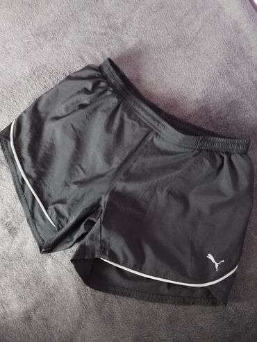 pantalonice fenomenalne s: Shorts Puma, M (EU 38), color - Black