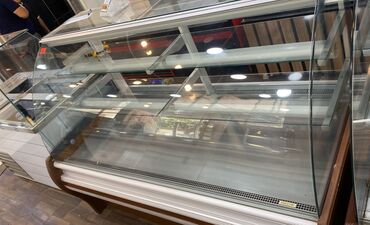 Konteynerlər: Kolbasa. Toyuq ağartı mehsullari üçün nəzərdə tutulub super işləyir