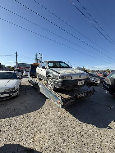 Volkswagen: Volkswagen Passat: 1990 г., Бензин, Седан — 1