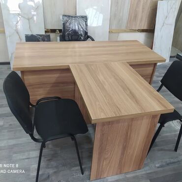 işlənmiş ofis stolu: Yeni, Müdir üçün, Dördbucaq masa