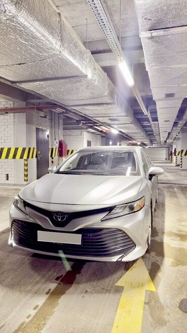 Toyota: Toyota Camry: 2018 г., 2.5 л, Автомат, Бензин, Седан