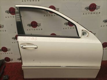 Крышки багажника: Передняя правая дверь Mercedes-Benz