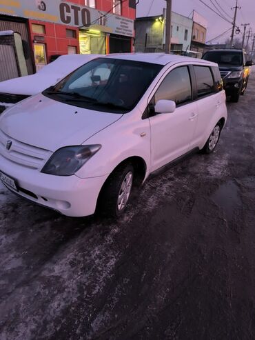 Toyota: Toyota ist: 2002 г., 1.3 л, Типтроник, Бензин, Хэтчбэк