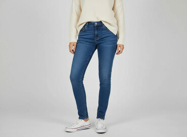 jeans mom slim fit stradivarius: Джинси жіночі, розмір S