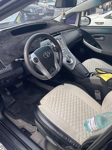 Транспорт: Toyota Prius: 2015 г., 1.8 л, Бензин, Хэтчбэк — 9