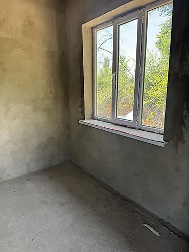 вагон для дома: Одноэтажный жилой дом с террасой/крыльцом. Находится в селе Дмитриевка — 10