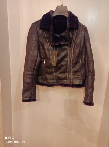 qadin destleri: Женская куртка S (EU 36), цвет - Черный
