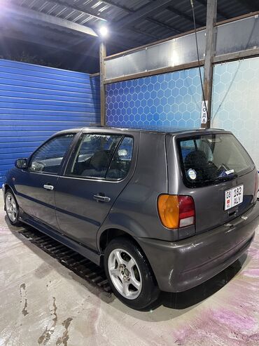 matiz 4: Volkswagen Polo: 2000 г., 1.4 л, Автомат, Бензин, Купе