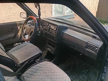 салон е46: Volkswagen Jetta: 1998 г., 1.8 л, Кол менен иштөөчү, Бензин, Седан — 1