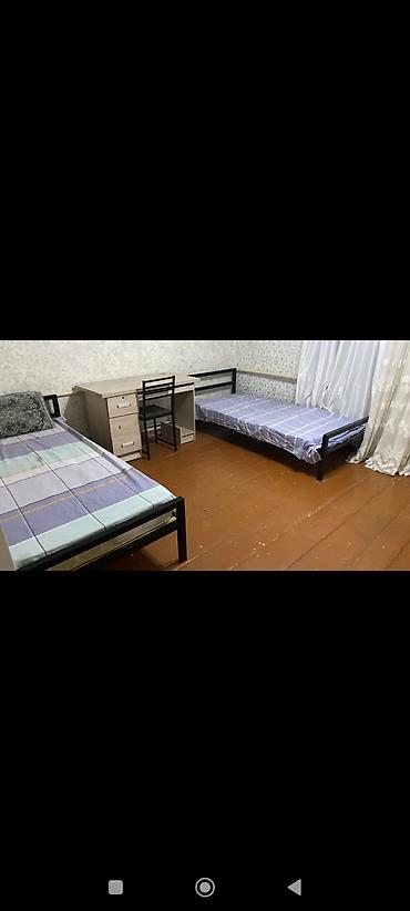Комнаты: Я хочу сдать свой дом с четырьмя комнатами иностранцам. 6 соток зади — 4