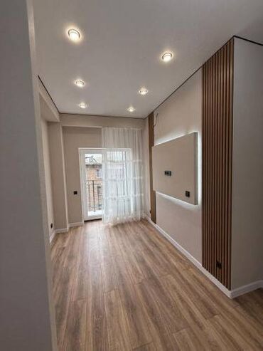 квартиры с подселением для девушек: 1 комната, 40 м², Элитка, 4 этаж, Дизайнерский ремонт