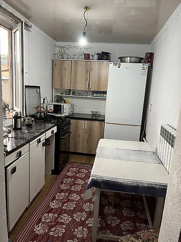 Продажа коттеджей и домов: Продается дом с участком 2 комнатная + кухня и сан.узел, есть 2 сарая — 5