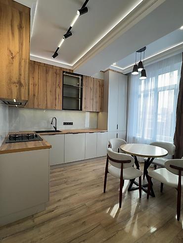Продажа квартир: 3 комнаты, 70 м², Элитка, 2 этаж, Дизайнерский ремонт — 2