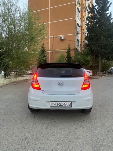 фольксваген поло новый кузов комплектации и цены: Hyundai i30 hatchback - Kuzov: 5 qapılı hatchback, ağ rəng - Salon
