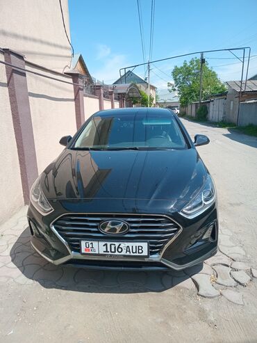 Hyundai: Hyundai Sonata: 2018 г., 2 л, Автомат, Газ, Универсал